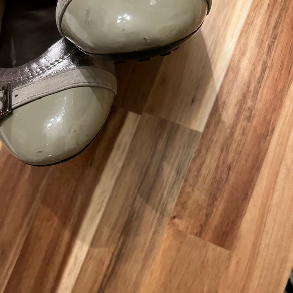 Tods authentic flat shoes size 7,5in great condition - Picture 6 of 10